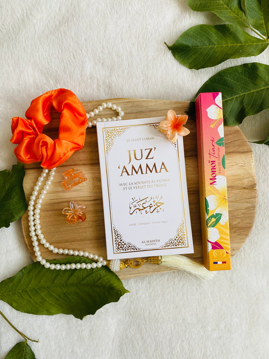 Lot Noor orange et blanc avec Juz’Amma, parfum, tasbih et accessoires – Creation by Lyna