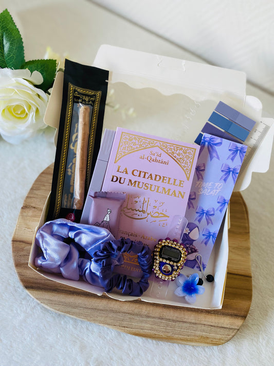 Box Muslim Girl édition violette avec tous ses produits et accessoires – Creation by Lyna