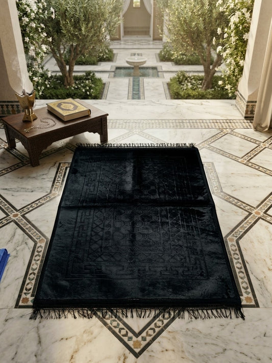 Tapis de prière musulman noir – Creation by Lyna